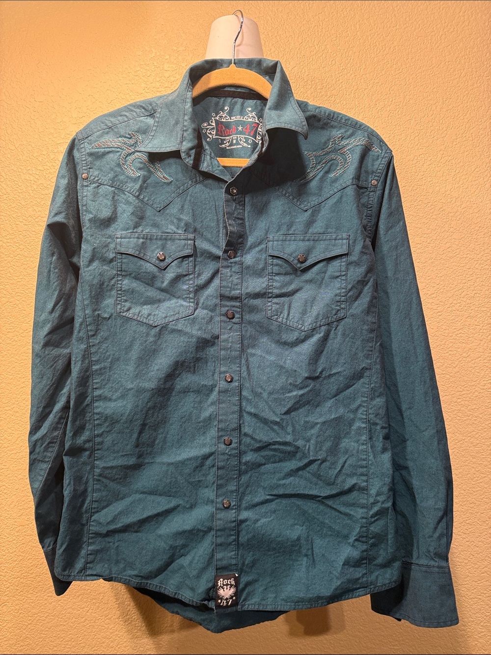 Women's Teal Embroidered Western Button-Down Shirt